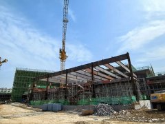 向安岚温泉度假酒店施工项目司理田万领会到